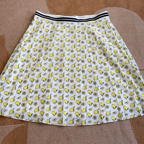 J. Crew Dresses & Skirts - J.Crew Size 10. Lemon print skirt